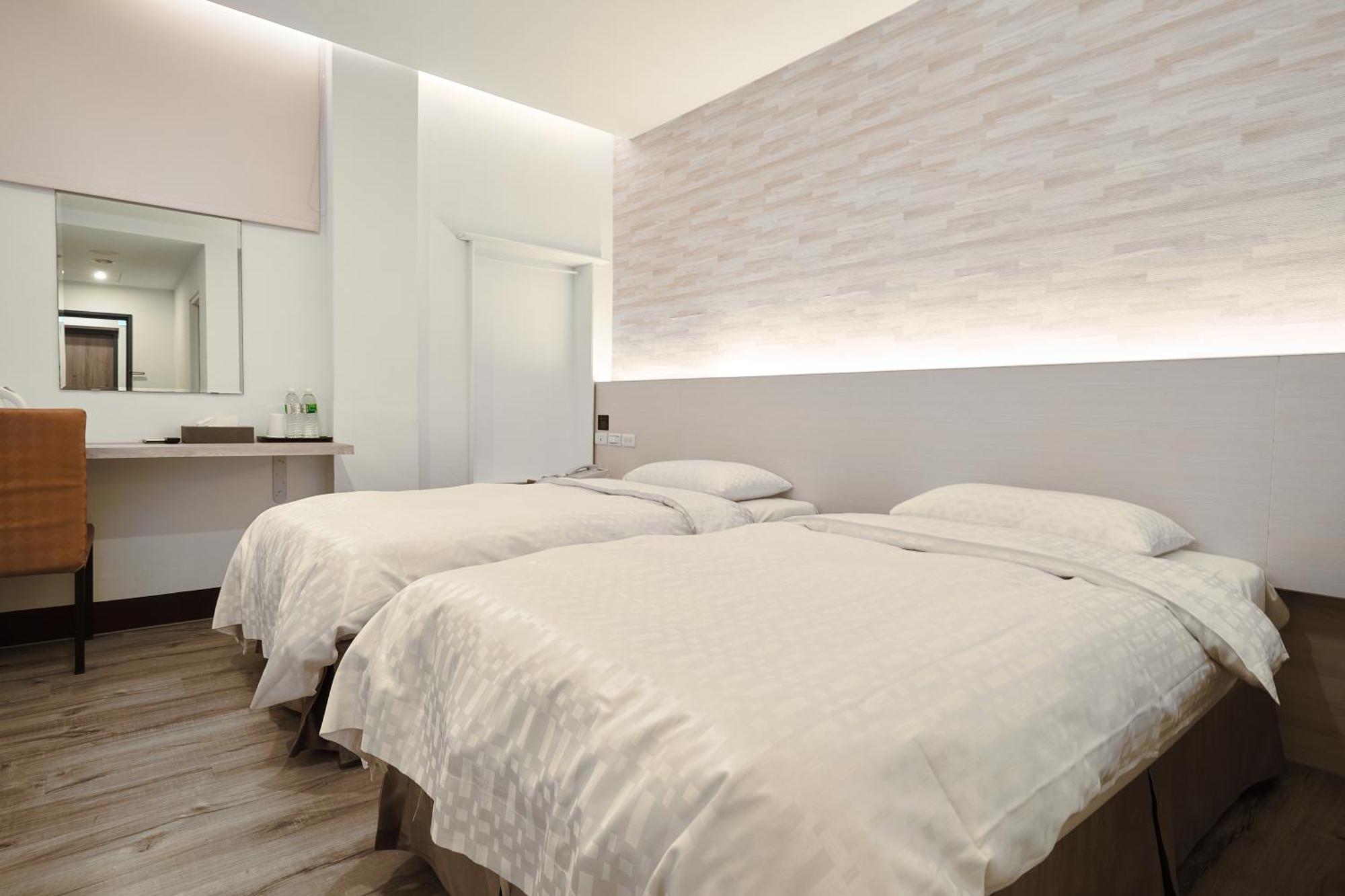 Yung An Business Hotel Dounan Екстериор снимка